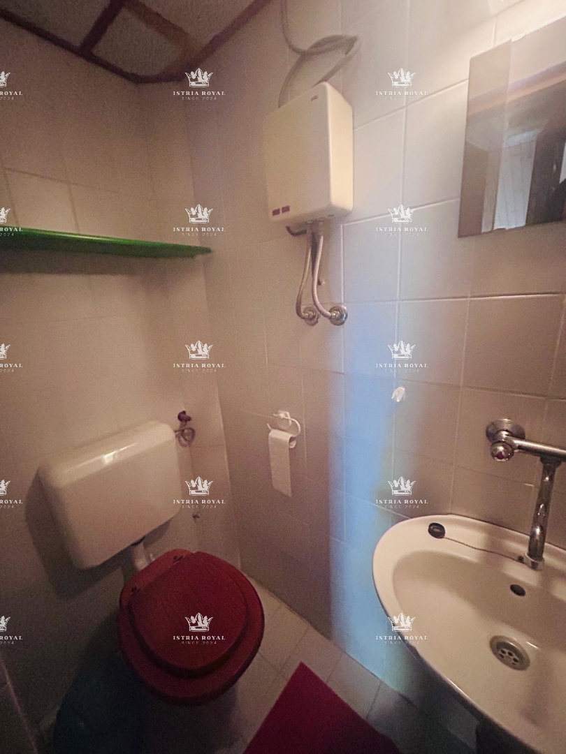 Hiša z razgledom na morje na območju Istre – 170 m² bivalne površine na 665 m² zemljišča | Cena: 250.000 €